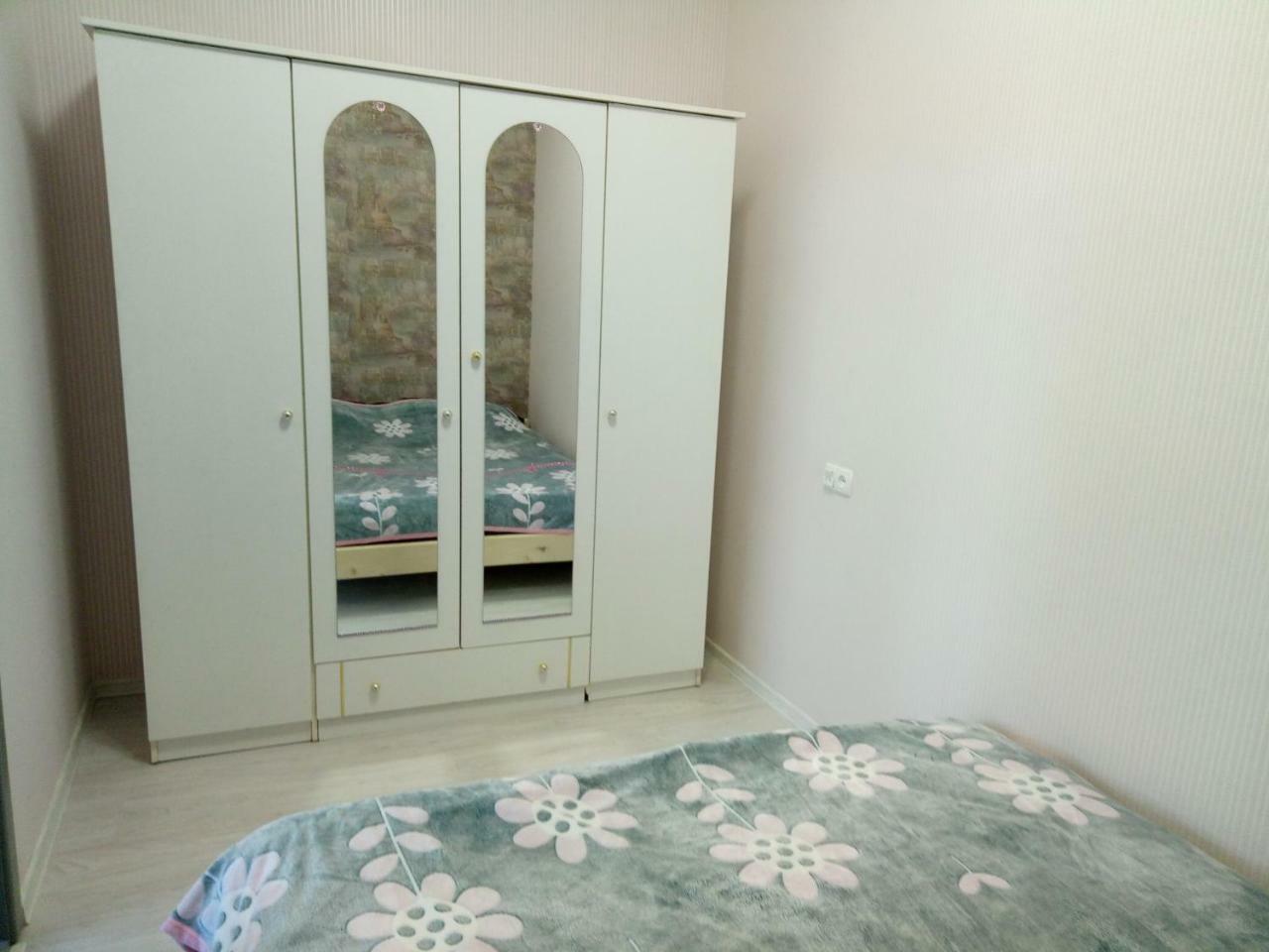 Apartment зарванская стрит 9 *
