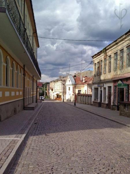 зарванская стрит 9 * Kamianets-Podilskyi